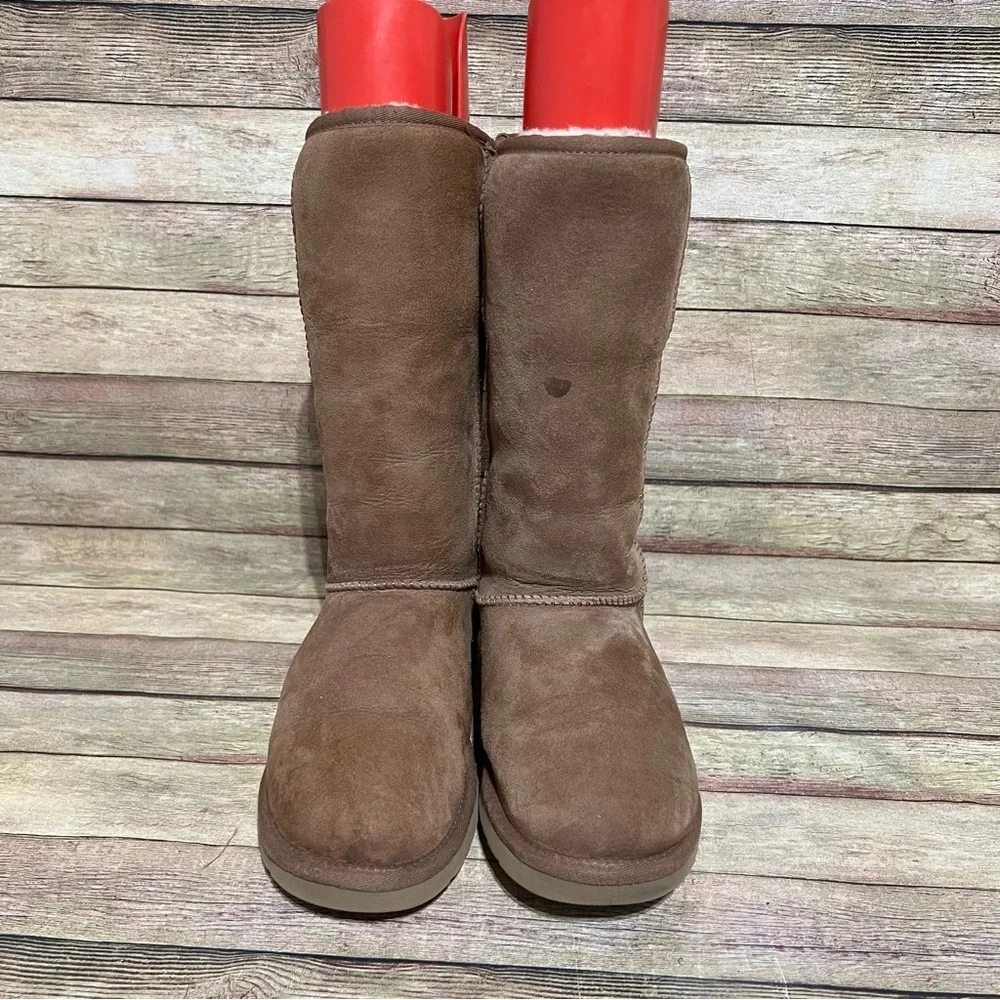 Ugg Brown Classc Tall Boots